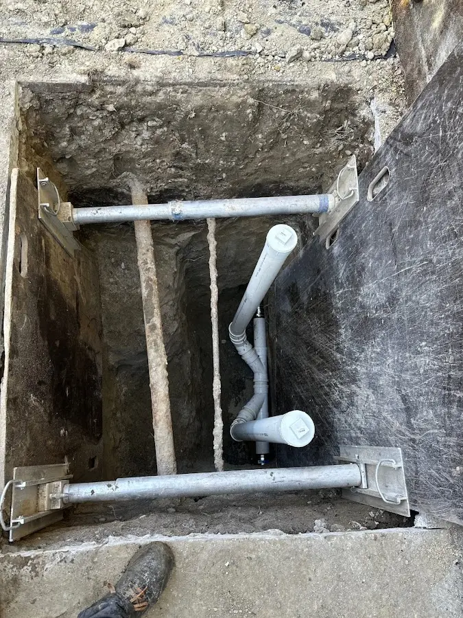 Experienced plumber completing Gas Line Repair work in Lucas Valley-Marinwood
